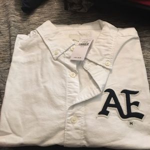 American Eagle men’s shirt